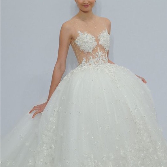 Dresses & Skirts - Wedding Gown, NWT